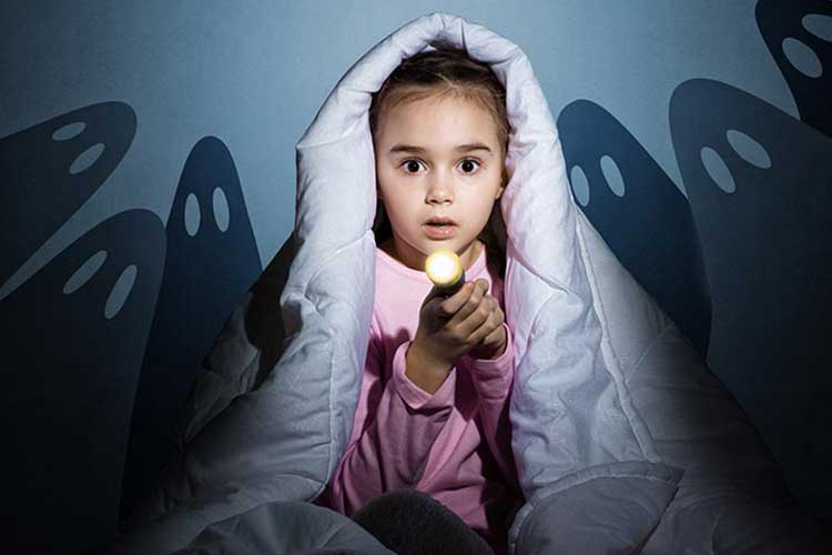 ترس از تاریکی کودکان